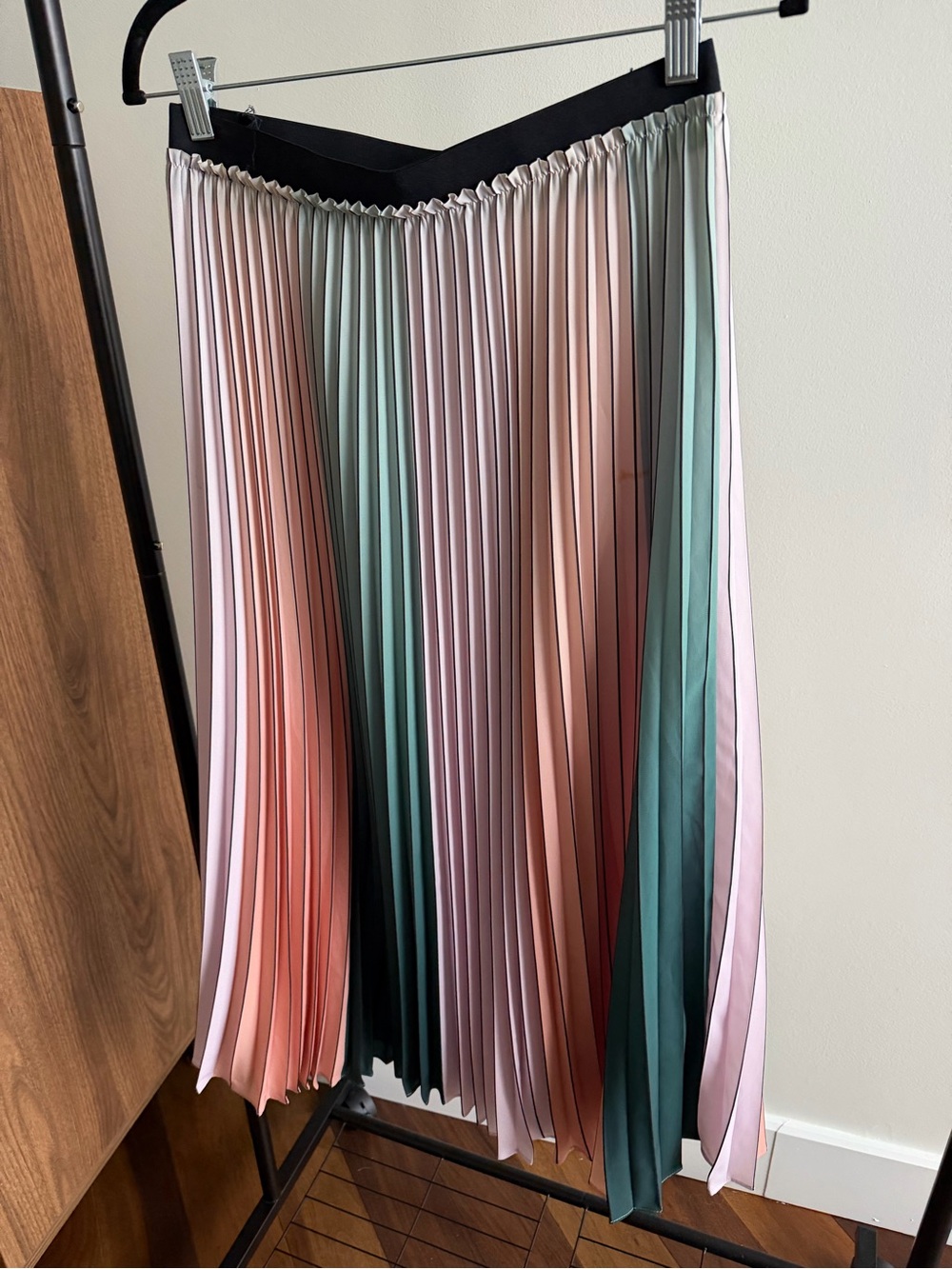 Ted Baker Gradient Colorblock Pleated Midi Skirt Size 2 (US 6) - Picture 3 of 16